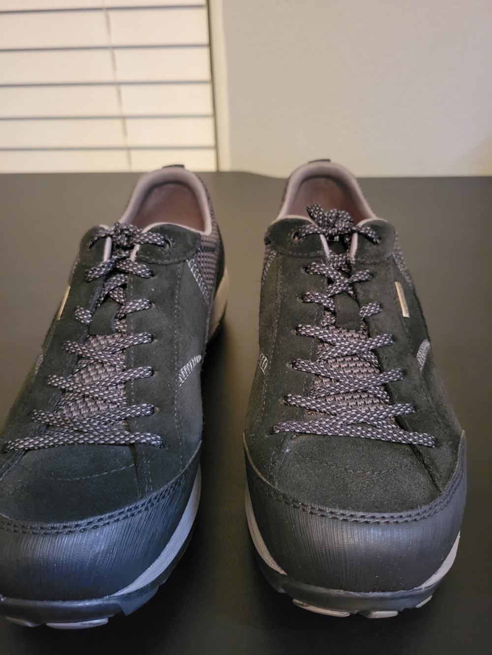 Dansko Paisley Wide Women's Hiking Shoes, Black Waterproof, W39(Size 8.5-9 US)